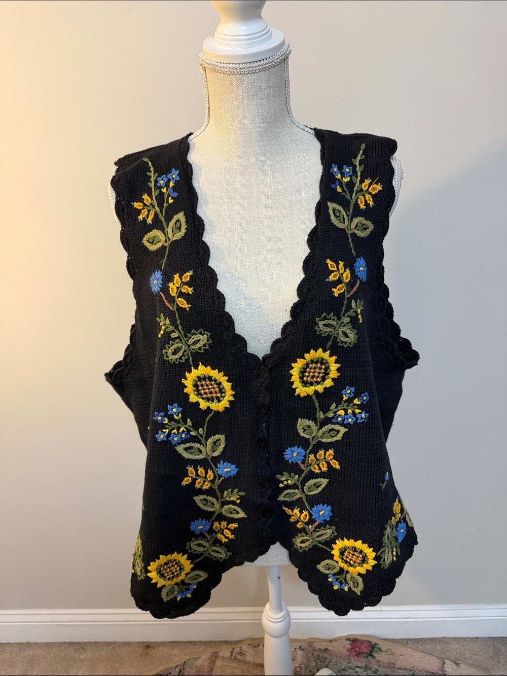 Black Floral Embroidered Sunflower Knit Vest